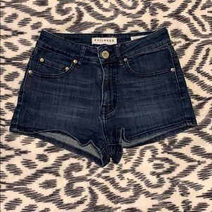 Bullhead jean shorts